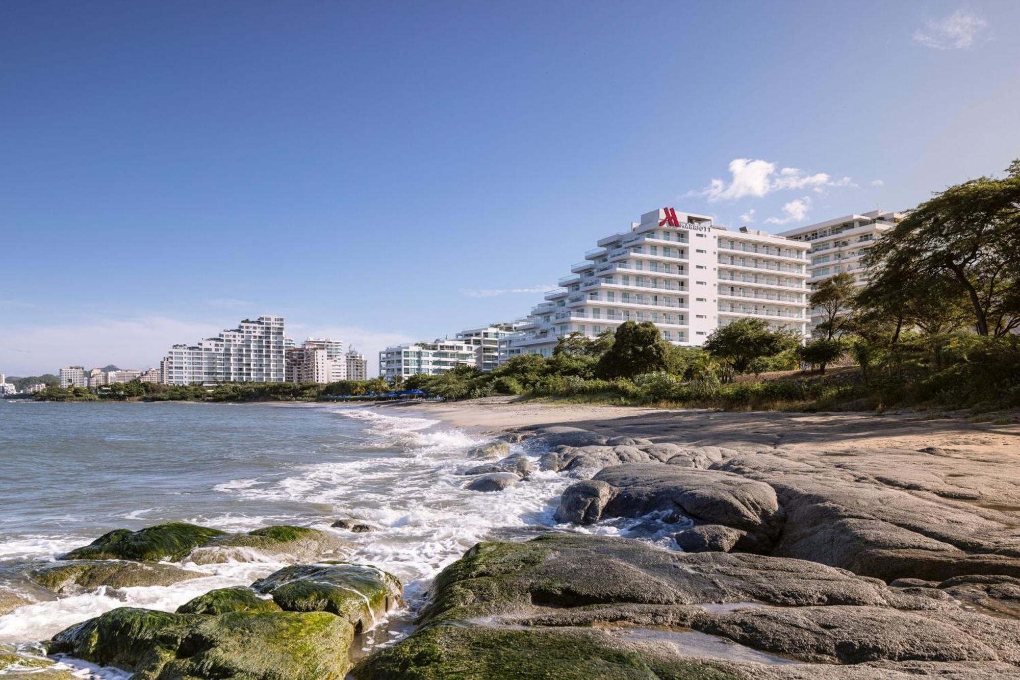 Santa Marta Marriott Resort Playa Dormida Zewnętrze zdjęcie The hotel from the beach