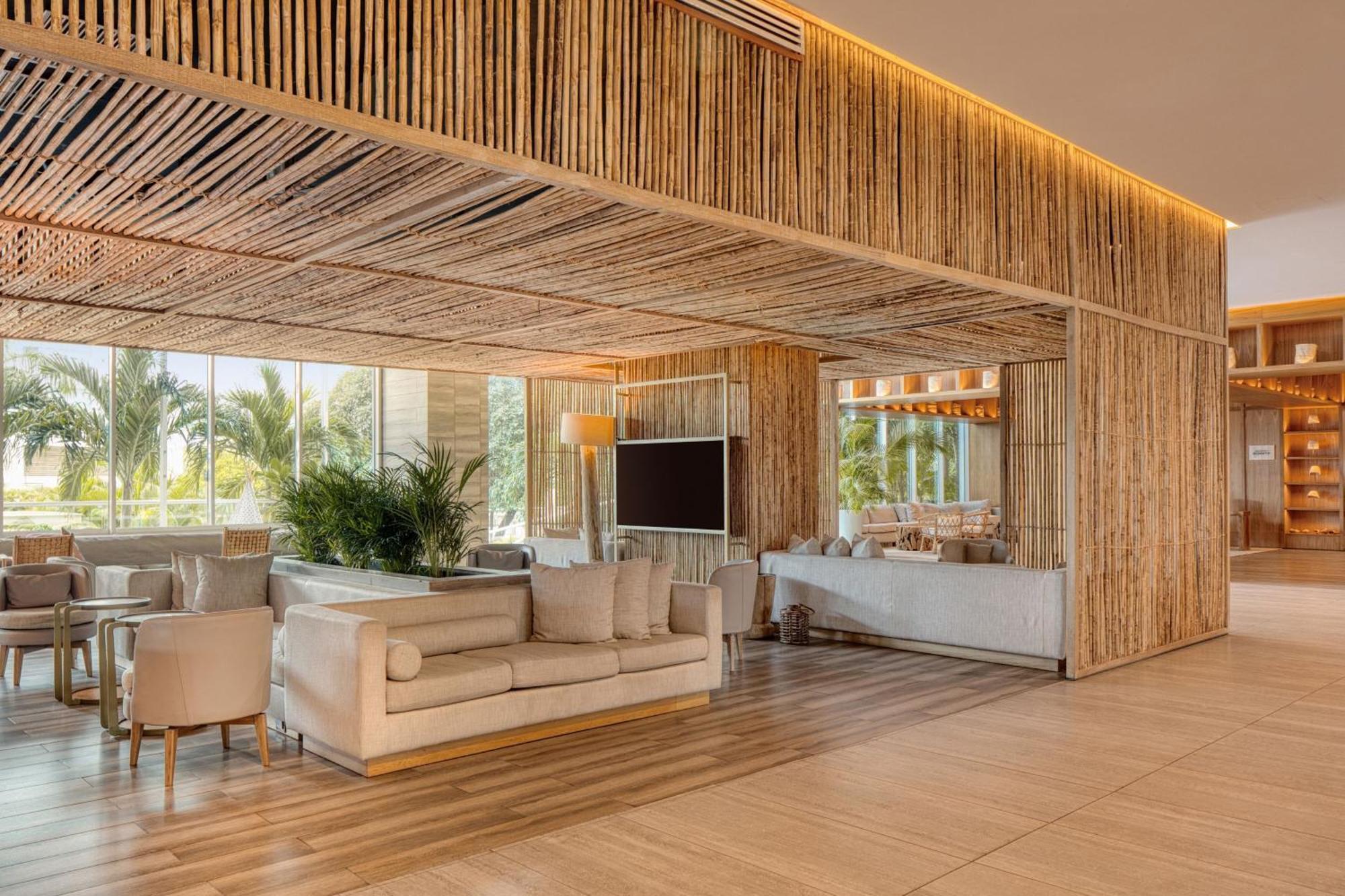 Santa Marta Marriott Resort Playa Dormida Zewnętrze zdjęcie The lobby of the hotel