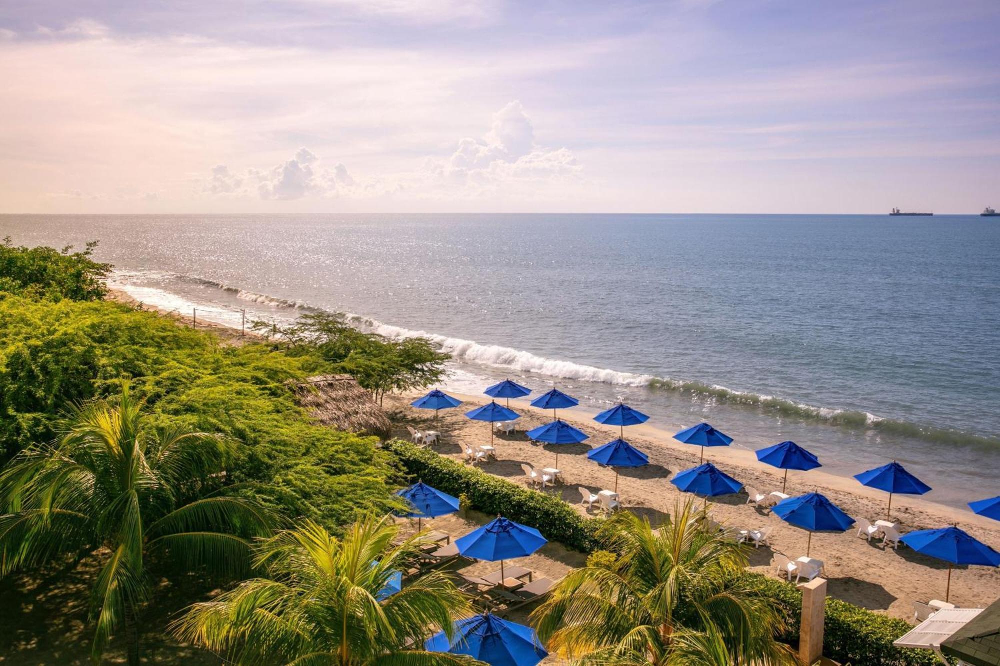 Santa Marta Marriott Resort Playa Dormida Zewnętrze zdjęcie Beach at the InterContinental Resort